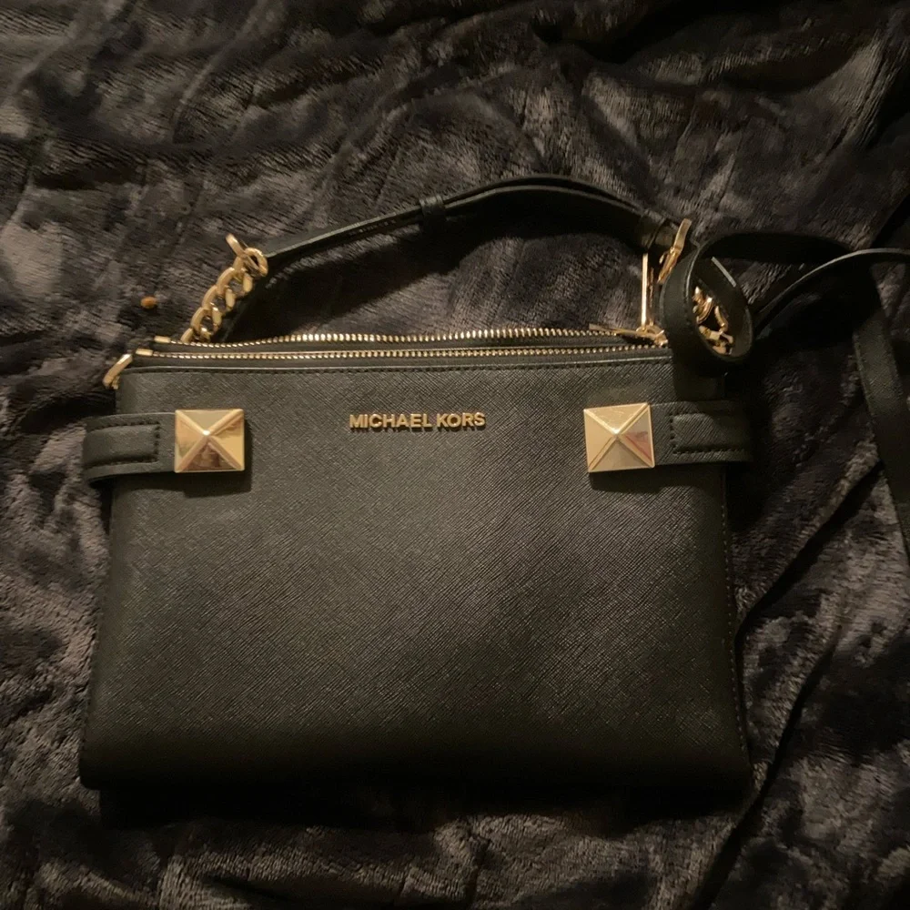 Michael Kors cross body bag - Picture 1 of 4